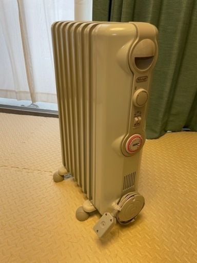 デロンギ　オイルヒーター　JR0812