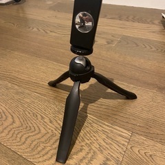 スマホホルダー三脚0円