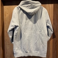 パーカーの画像