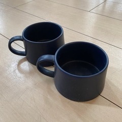100円　George's ジョージズで購入　マグカップ2個