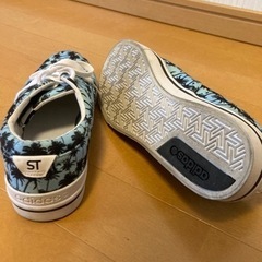 adidas27cmスニーカーの画像