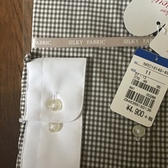 チェックブラウス11号の画像