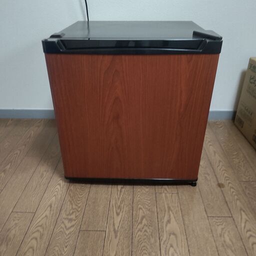 【引取限定】冷蔵庫 アイリスオーヤマ 中古 46L 1人暮らし ダークウッド PRC-B051D オフィス 事務所