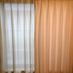 カーテン　180✖️200(取引相手決まりました）