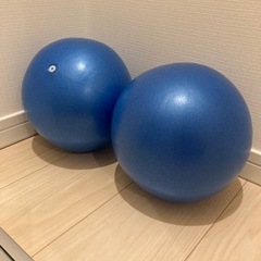 ヨガボール★ミニサイズ★直径18cm 2つセットの画像