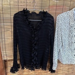 シフォンのブラウス３枚セットの画像