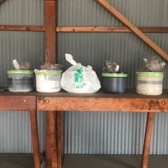 外壁、屋根塗装の残りのペンキ