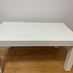 ［受け渡し予定者あり］IKEA白テーブルの画像