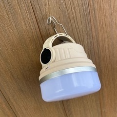 【LEDランタン】USB充電・ソーラーパネル充電の画像