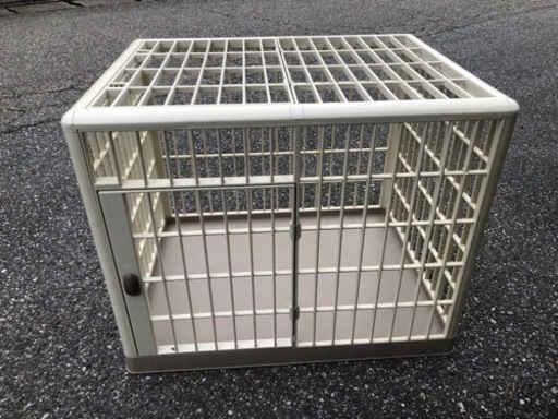 ペット用品 小型犬用プラスティックケージ