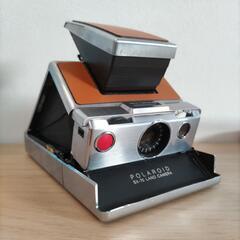 ポラロイドカメラ
SX-70 Land Camera
