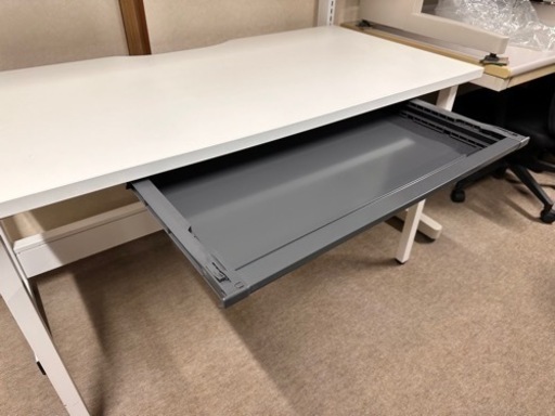 定価14万　棚付きデスク　コクヨ　バリエラＳ 幅1230　奥686　高さ2200mm