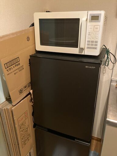 冷蔵庫+電子レンジ+ローテーブル　セットお譲りします。