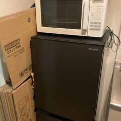 冷蔵庫+電子レンジ+ローテーブル　セットお譲りします。