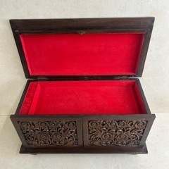 k1008509 希少品 宝箱 収納箱 五面彫刻細工 三層引き出し 小物入れ 古美術 アンティーク ヴィンテージ 昭和レトロ 年代物 現状品 中古品の画像