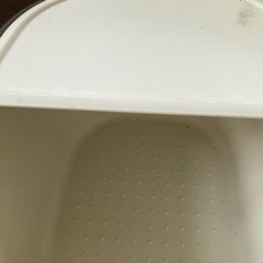 リッチェル　蓋付き　足湯バケツ　ホワイト　一個の画像