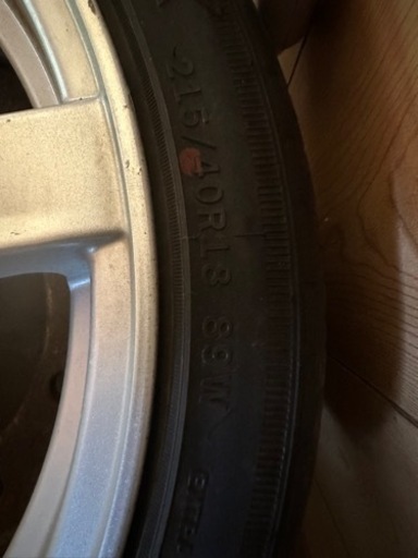 プリウス　215-40r18  