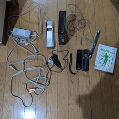 wii本体　バランスボード　フィットプラス　バイオハザード4　３...