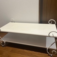テレビボードとドレッサー
