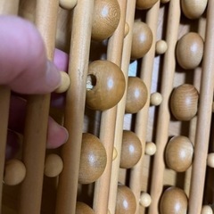 背中のツボ刺激の画像