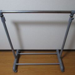 【お引渡し調整中】ポールハンガー 差し上げます。