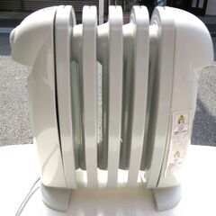 ☆デロンギ DeLonghi TRN0505JS 小型オイルヒー...