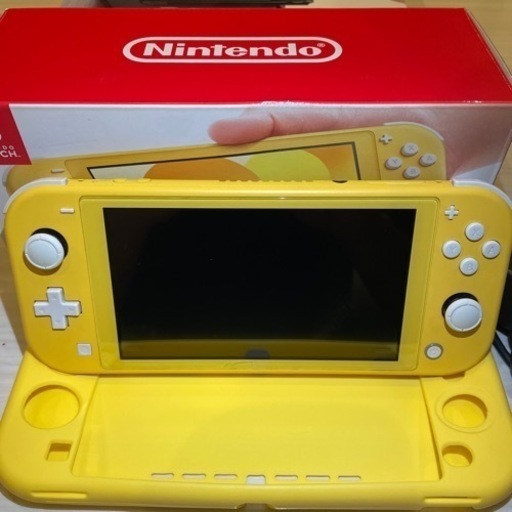 Switch Lite イエロー　美品  スイッチ