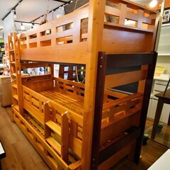 ●近郊配送可(^^♪●2021年購入　高耐荷重構造　3段ベッド●相模原　横浜　神奈川●2段ベッド　北欧　パイン材