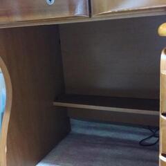 学習机　引き出し付　ライト付　勉強机の画像