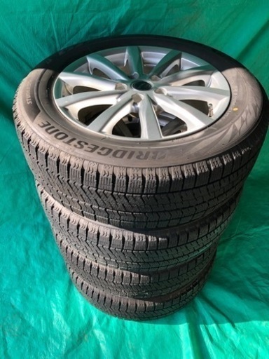 ブリザック　VＲＸ2  ２１５／６０/17 スタッドレス