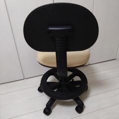 デスクチェアー★ベージュの画像