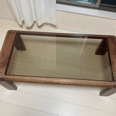 ガラステーブル