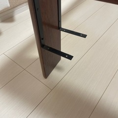 ガラステーブルの画像