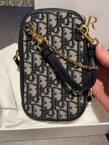 30 MONTAIGNE フォンホルダー