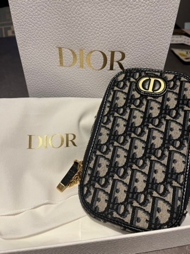 30 MONTAIGNE フォンホルダー