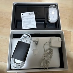 [本日限定]MacBook Air2014年モデル　128GB 11センチ　アップル純正ワイヤレスマウス付き　修理記録無の画像
