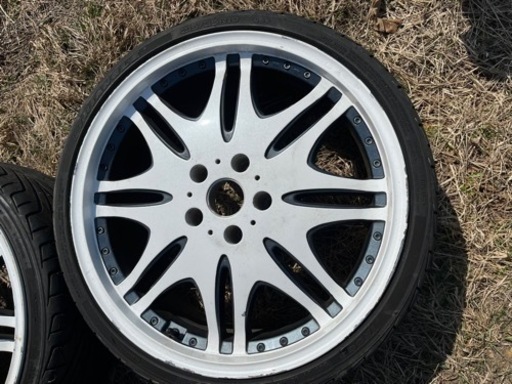 《取置き中》　ヴァレスト19インチ