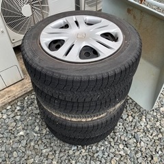 スタッドレス　4本　タイヤ裏写真追加しました。決定しました