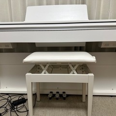 CASIO 電子ピアノ　ホワイト