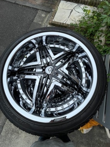 265/35R22 ハリアー80 ツライチ使用　確認1