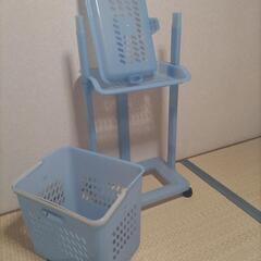 キャスター付きランドリーバスケットの画像