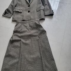 値下げします🍀スーツ3の画像
