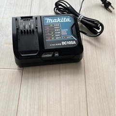 マキタ充電器