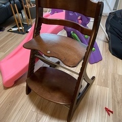 子ども椅子　アカチャンホンポの画像