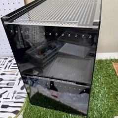 爬虫類アクリルケース黒　2個の画像
