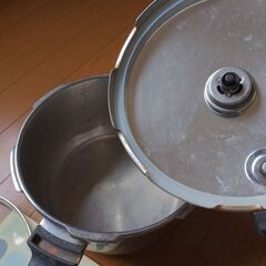 無料！フィスラー　圧力鍋　ガラス蓋・レシピ本付　ジャンクの画像