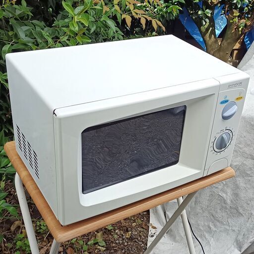 ★ ダイウー  電子レンジ DMW-P95W