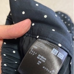 ドット柄スカートの画像