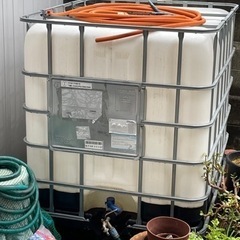 貯水タンク