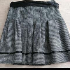 フォーマルスカートの画像